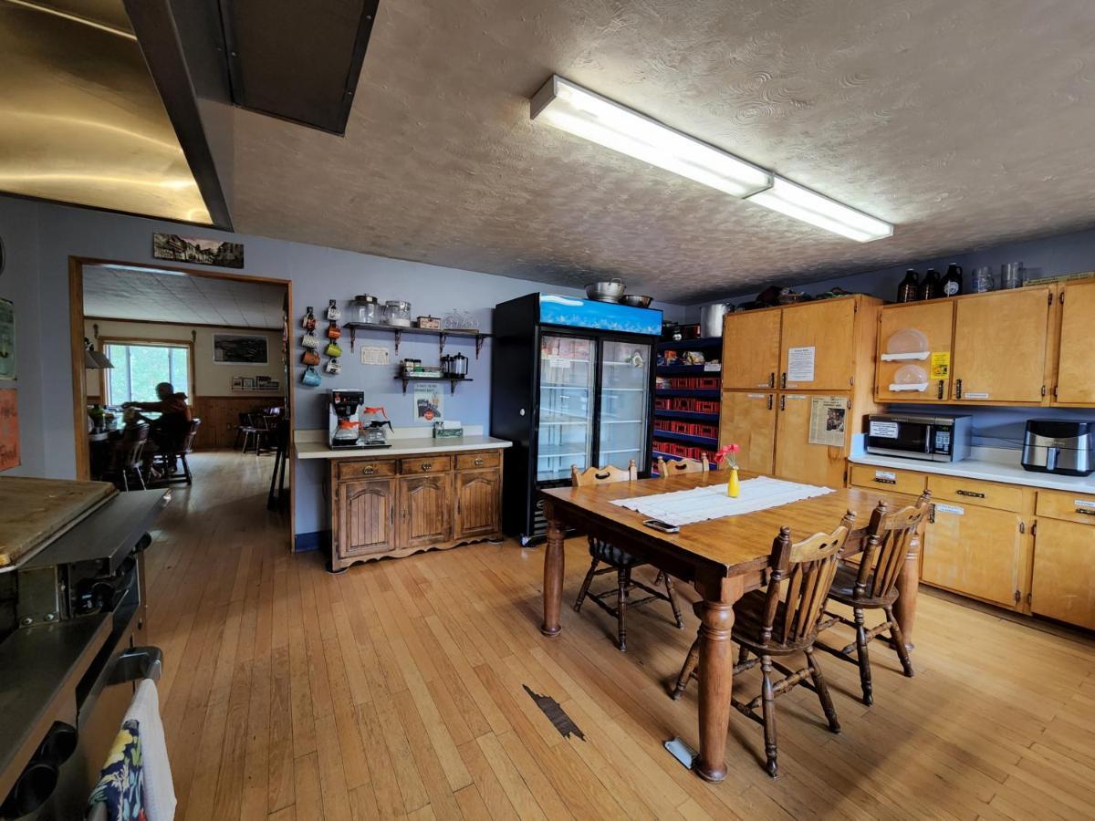 Inn The Clouds Hostel & Inn 莱德维尔 外观 照片