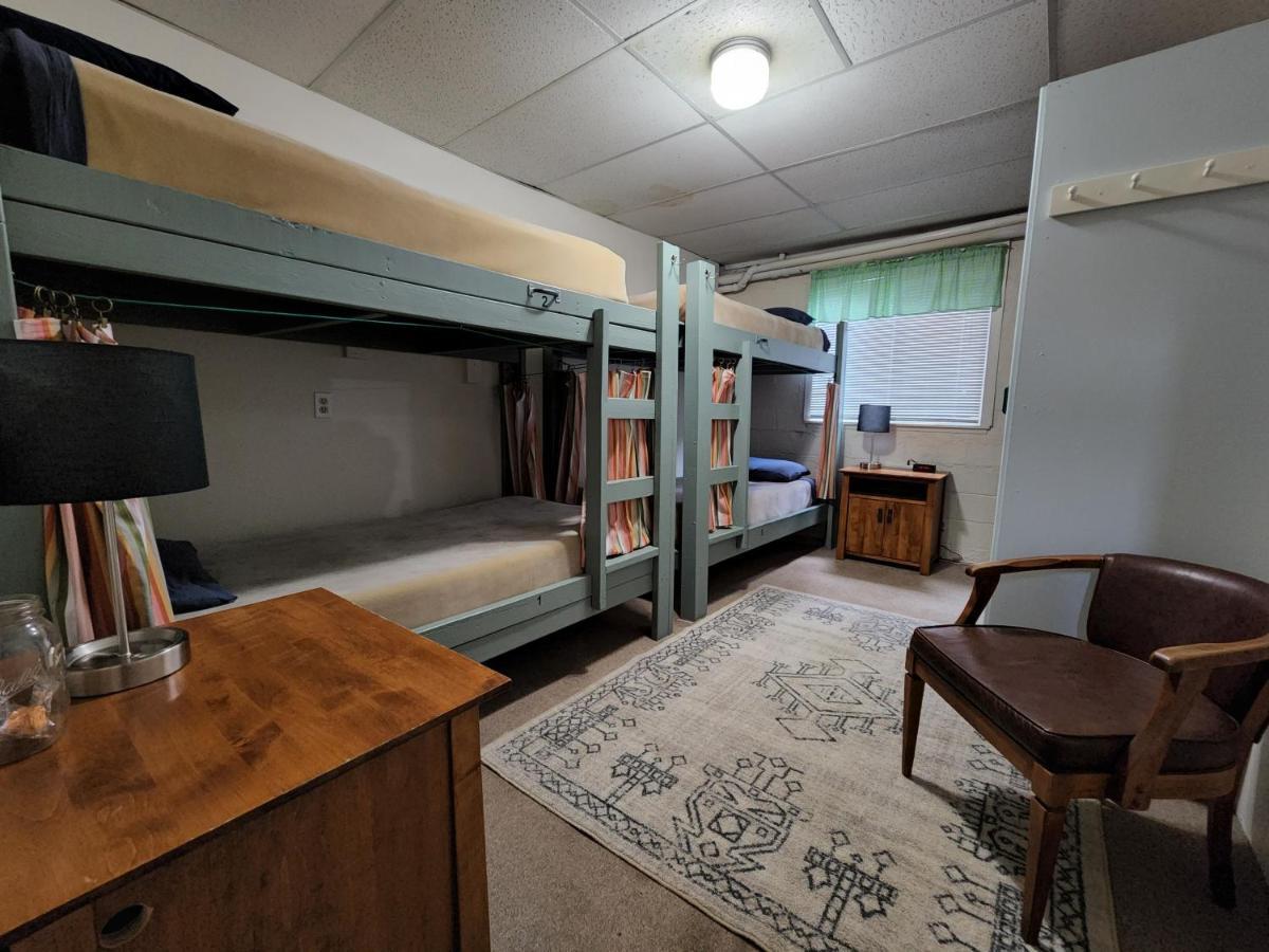 Inn The Clouds Hostel & Inn 莱德维尔 客房 照片