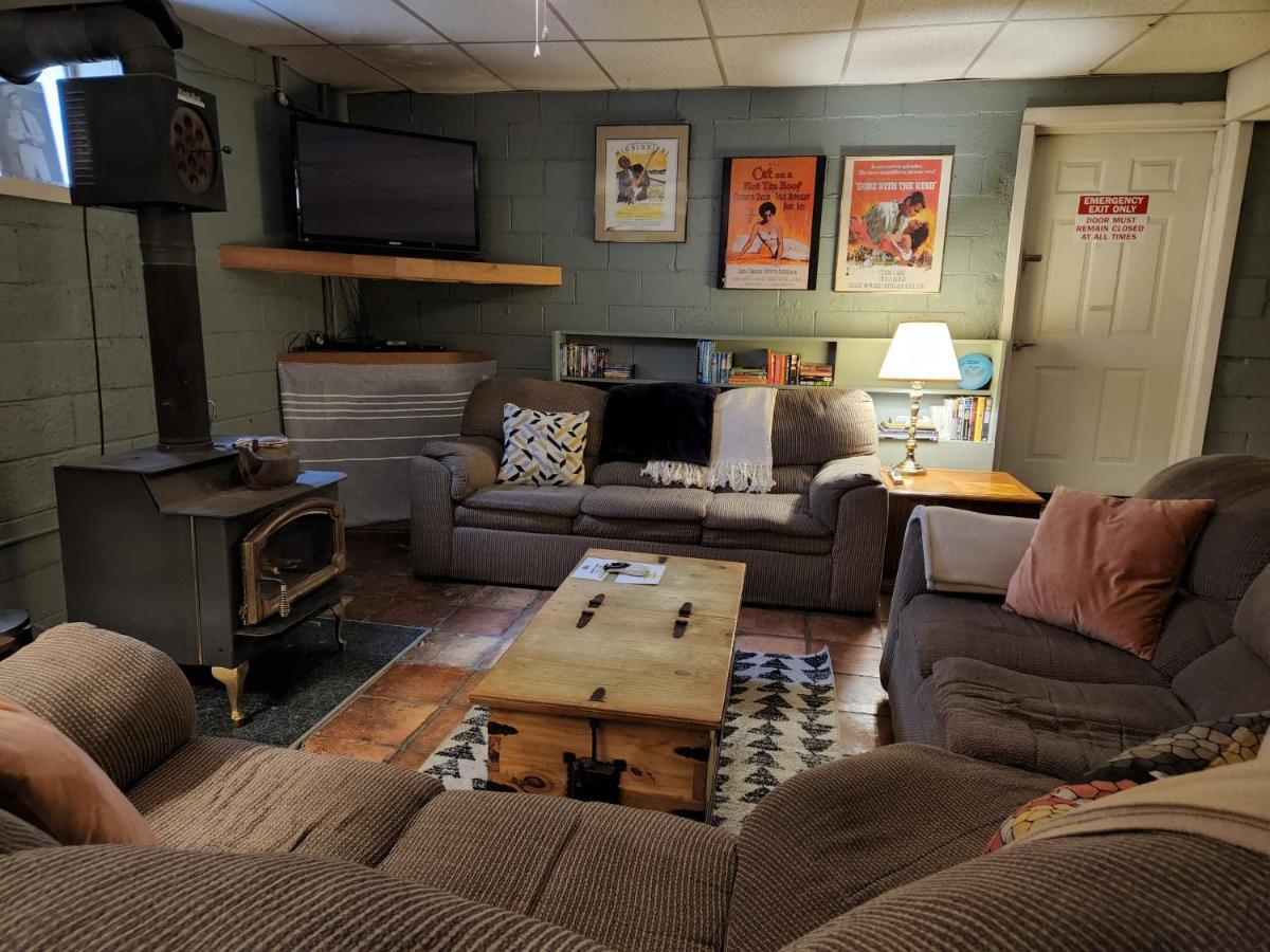 Inn The Clouds Hostel & Inn 莱德维尔 外观 照片