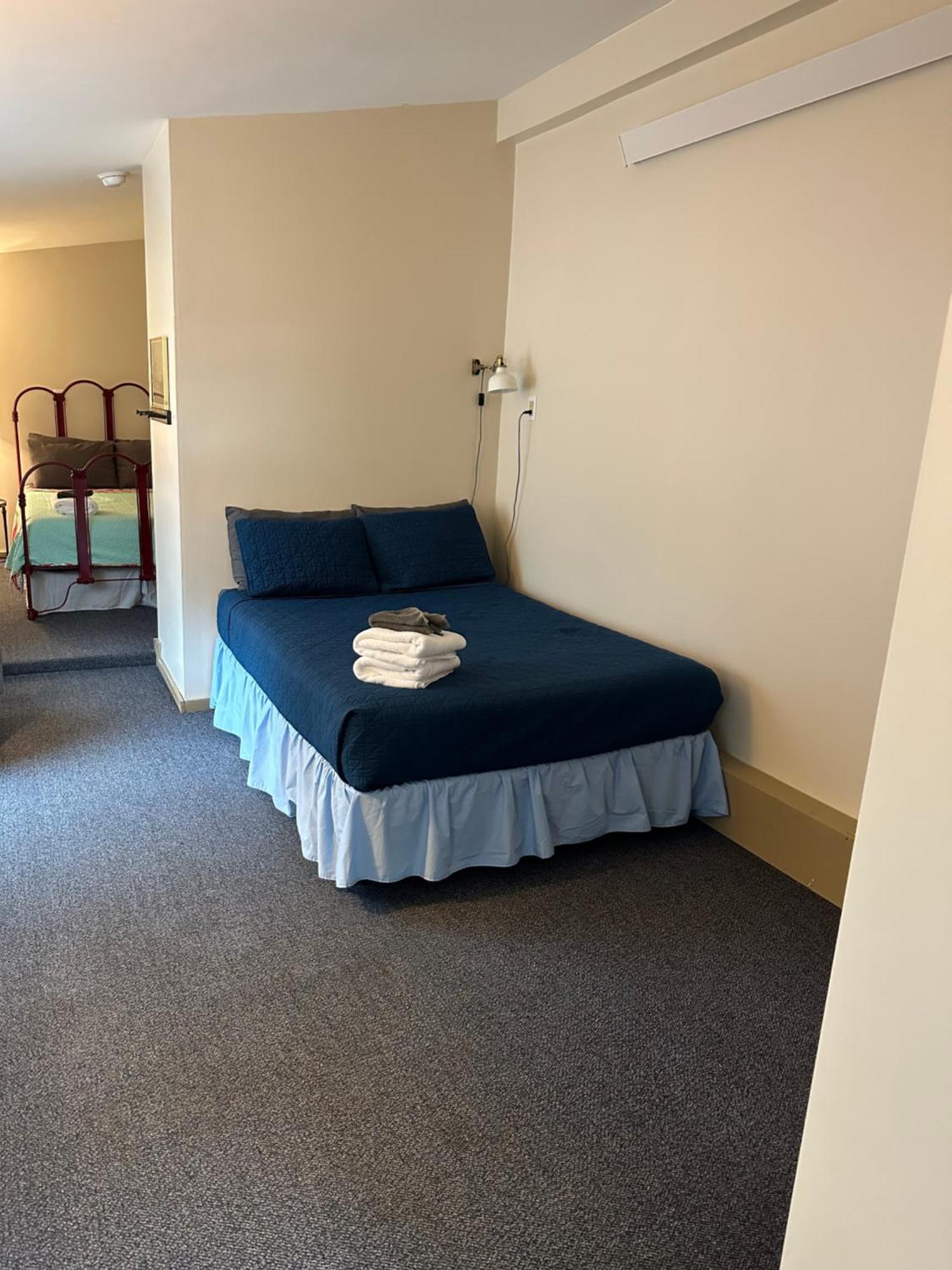 Inn The Clouds Hostel & Inn 莱德维尔 客房 照片